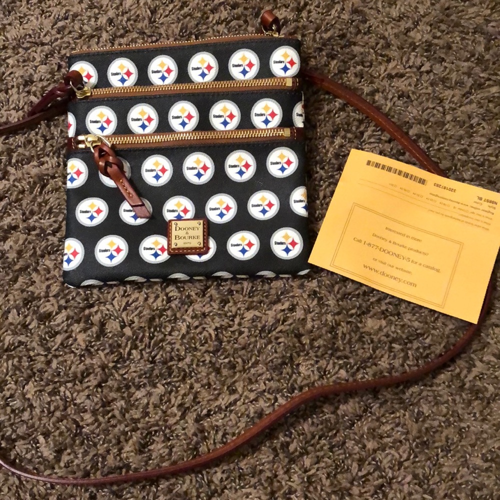 Dooney & Bourke Steelers Triple ZIP Crossbody